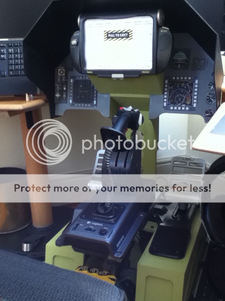 cockpit080.jpg