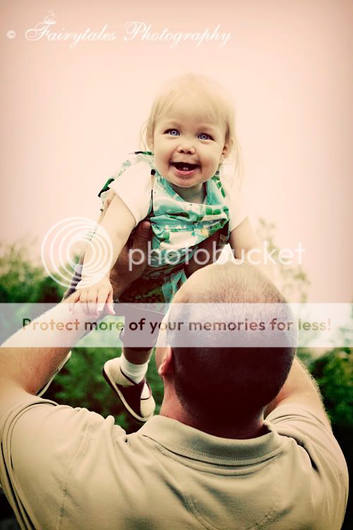 COPYRIGHT FAIRYTALES PHOTOGRAPHY