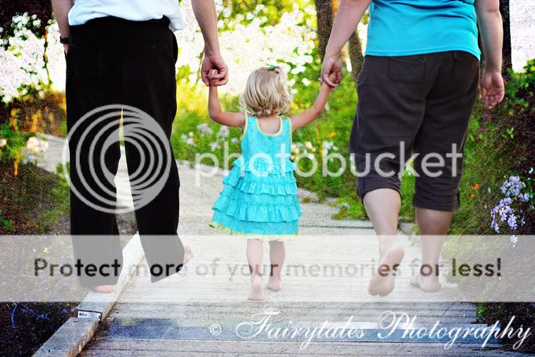 COPYRIGHT FAIRYTALES PHOTOGRAPHY