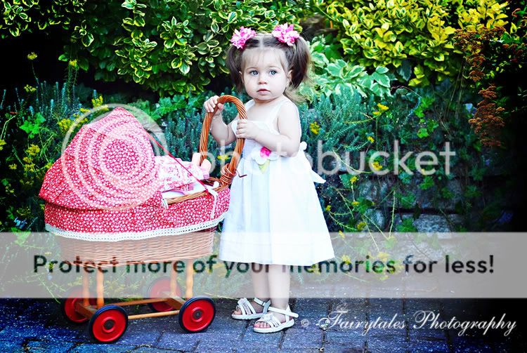 COPYRIGHT FAIRYTALES PHOTOGRAPHY