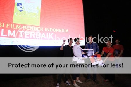Penyerahan Hadiah Film Terbaik Penyerahan Hadiah Film Terbaik